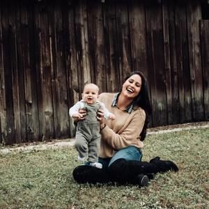 Meet your Posher, Estefania